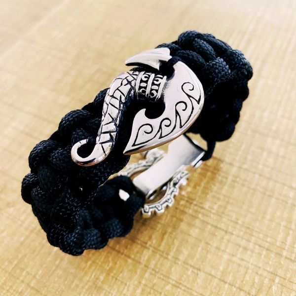 Bracelet Hei Matau Maori – Bracelet Protecteur Inspiré de la Culture et de l’Artisanat Océanien