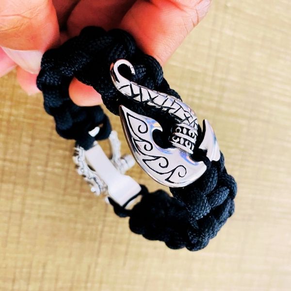 Bracelet Hei Matau Maori – Bracelet Protecteur Inspiré de la Culture et de l’Artisanat Océanien