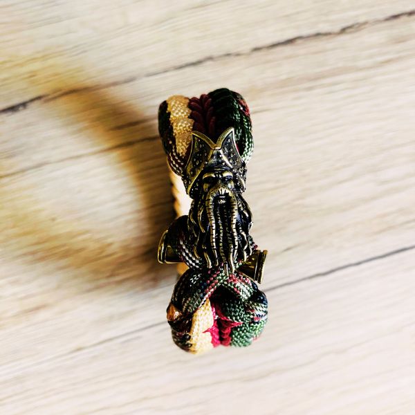 Bracelet Vintage Tressé – Esprit Pirate & Artisanat