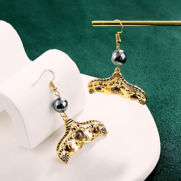 Boucles d’Oreilles Queue de Baleine