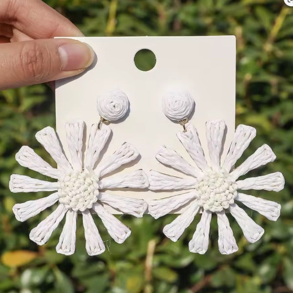 Boucles d’Oreilles Fleur en Raphia – Élégance Naturelle - Fait Main (Copie)