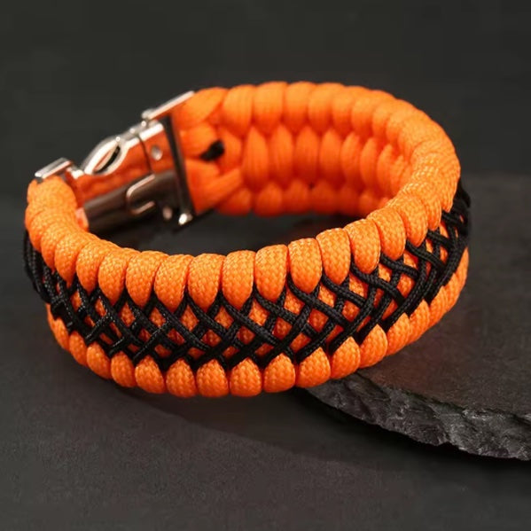 Bracelet Paracorde Tressé à 7 Cœurs – Style Vintage