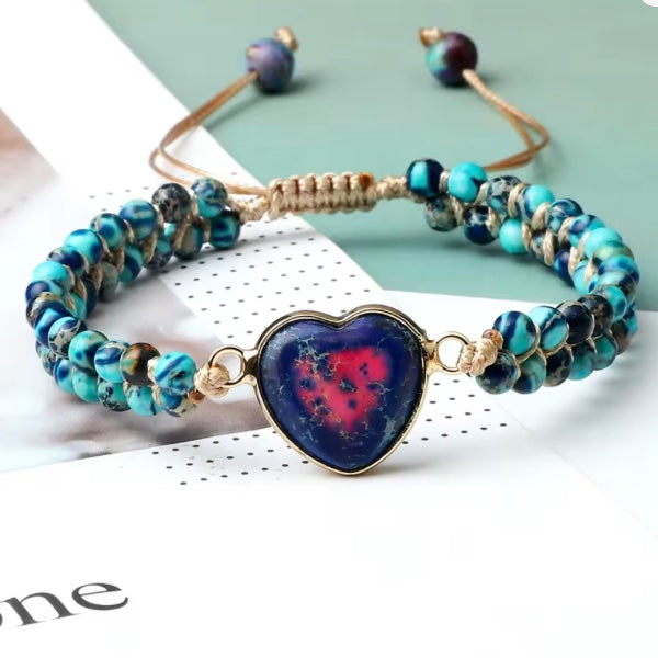 Bracelet Macramé avec Pierre en Cœur – Élégance Tressée et Symbolique Féminine