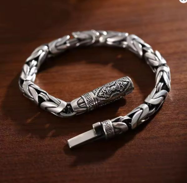 Bracelet Maori Femme – Élégance Géométrique & Esprit Culturel