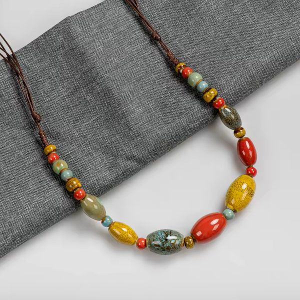 Colliers Pendentifs en perles Céramique – Élégance Artisanale de Martinique