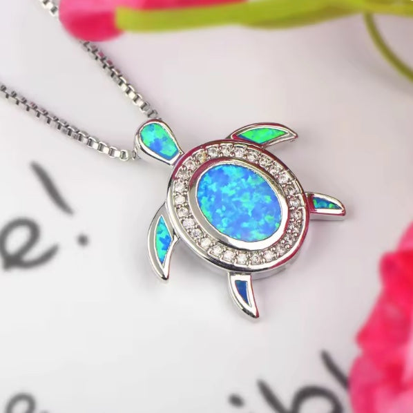 Collier Tortue Bleue – Pendentif Symbolique et Élégant