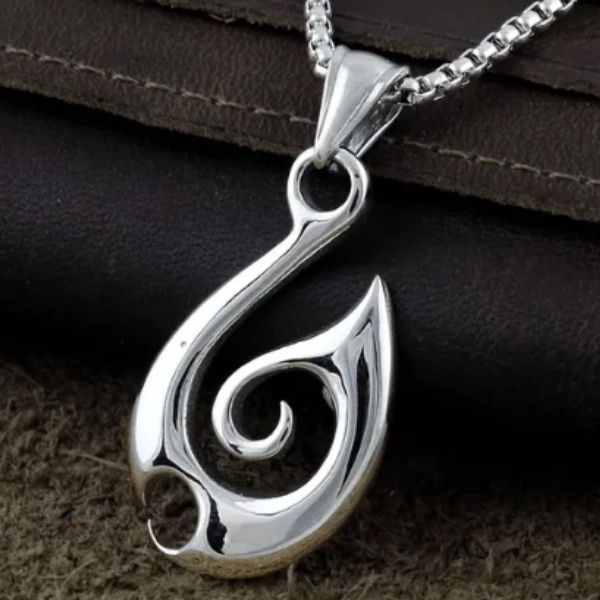 Collier Pendentif Femmes Hei Matau Maori - Collier de protection - Polynésie / Nouvelle Zélande