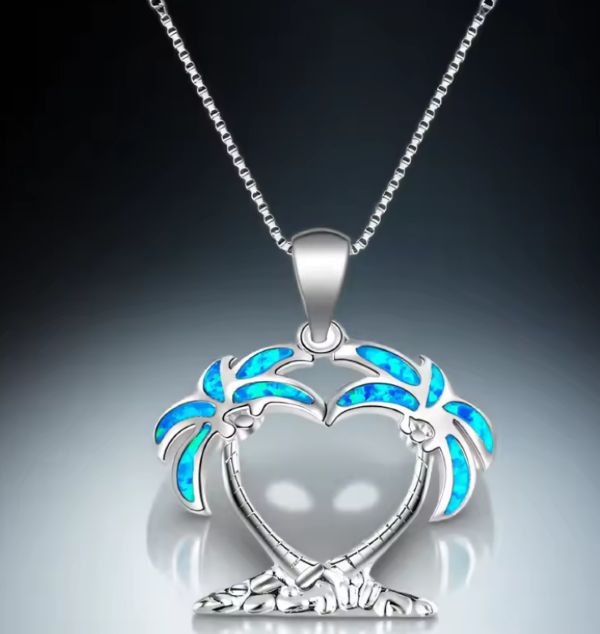 Collier Pendentif Palmier et Cœur Creux – Bijou Féminin Élégant