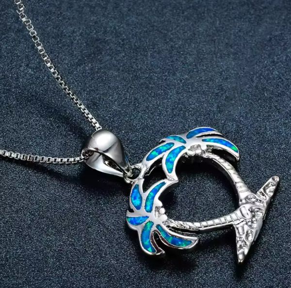 Collier Pendentif Palmier et Cœur Creux – Bijou Féminin Élégant