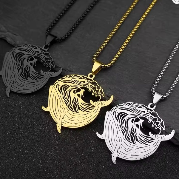 Collier Pendentif Homme et Femme – Surfeur et Baleine