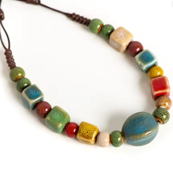 Collier Sautoir en Céramique – Élégance Artisanale et Style Bohème
