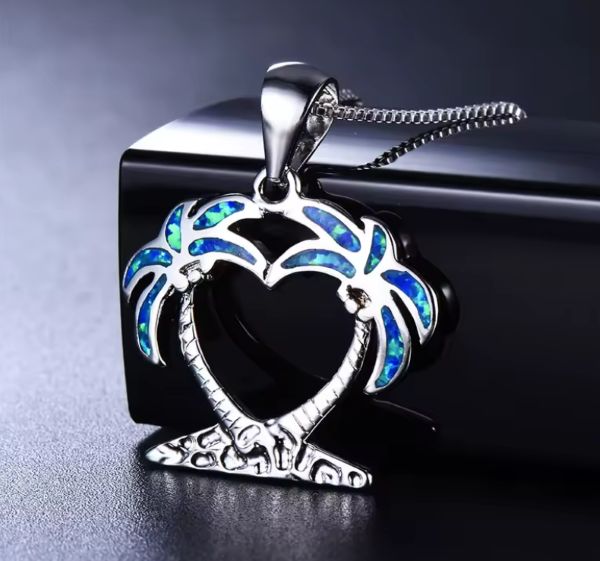 Collier Pendentif Palmiers Tropicaux – Cœur d'iles et Romance Marine