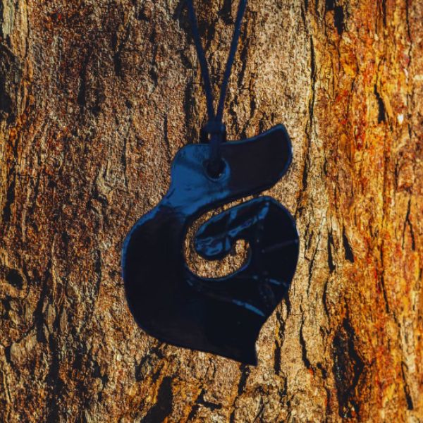 Collier Pendentif KORU Maori - Collier de protection - Polynésie / Nouvelle Zélande