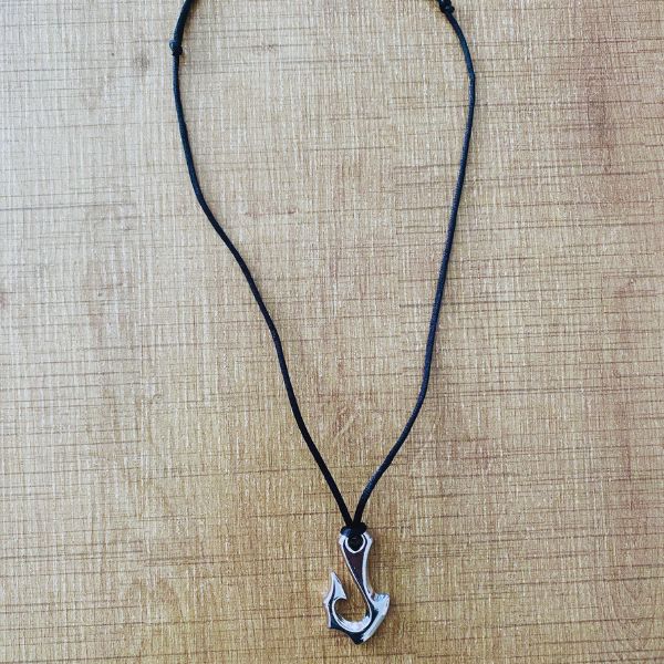 Collier Pendentif Femmes Hei Matau Maori - Collier de protection - Polynésie / Nouvelle Zélande