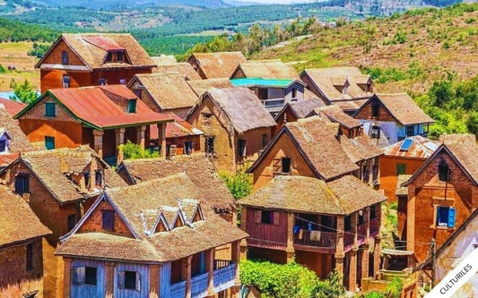 🌺 Ambalavao : Entre Traditions, Couleurs et Savoir-Faire à Madagascar