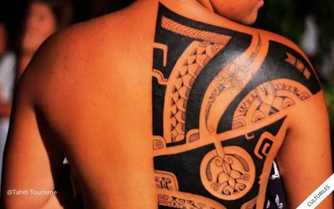 L'Histoire et la Signification Profonde des Tatouages Maoris/Maohis Polynésiens