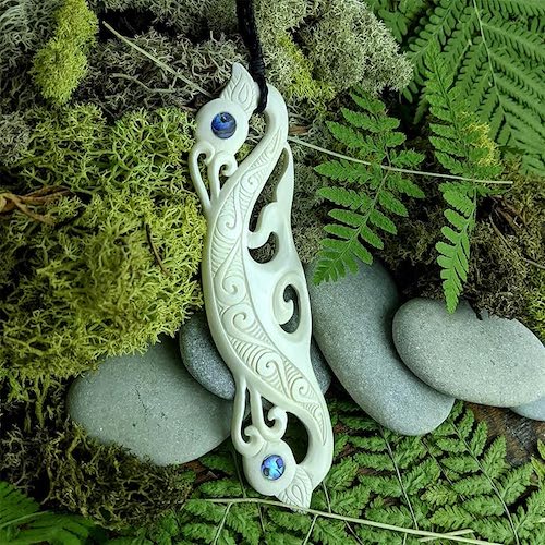 Le Manaia : Symbole ancestral de protection et de spiritualité