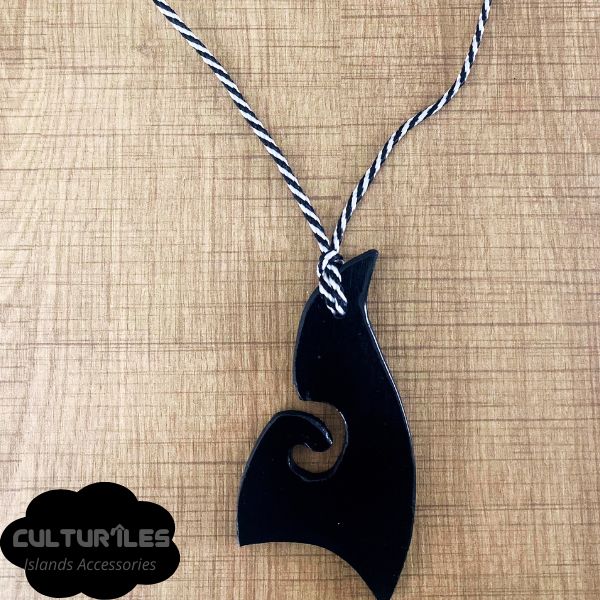 Collier Pendentif Hei Matau Maori - Collier de protection - Polynésie / Nouvelle Zélande