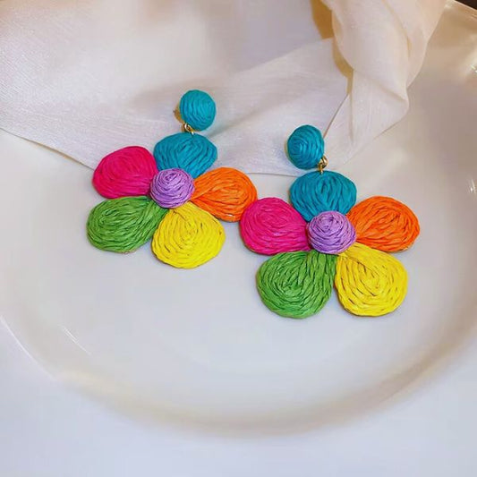 Boucles d'oreilles Colorées fait main en raphia par une créatrice de la Guadeloupe -  Valérie Vestal