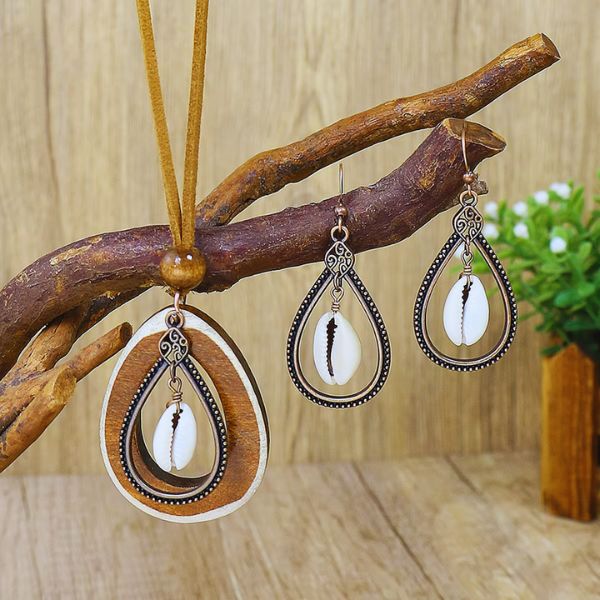 Parure Boucles d'Oreilles en Forme de Goutte d'Eau et Collier Pendentif
