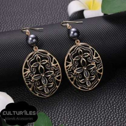 Boucles d'Oreilles Polynésiennes : Perles, Fleurs et Lune