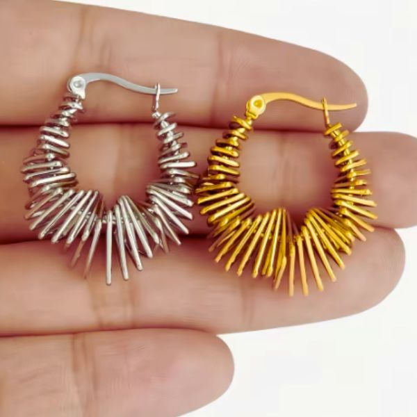 Boucles d'Oreilles Créoles Irrégulières en Acier Inoxydable – Création Unique et Hypoallergénique