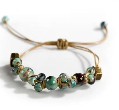 Bracelet Tissé à la Main en Céramique – Entre Tradition et Style Moderne