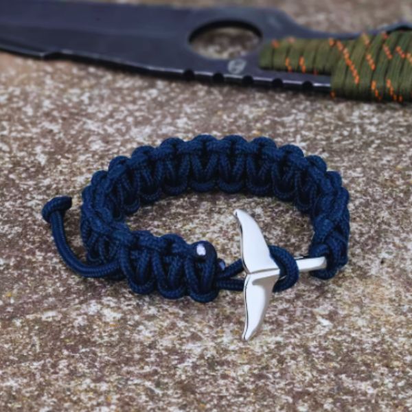 Bracelet Paracorde Queue de Baleine – Symbole de Force et de Liberté