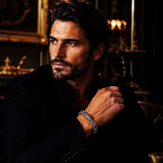Bracelet Maori Homme en Acier Inoxydable – Élégance et Symbole Tribal