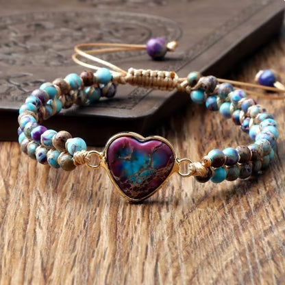 Bracelet Macramé avec Pierre  en Cœur – Élégance Tressée et Symbolique Féminine