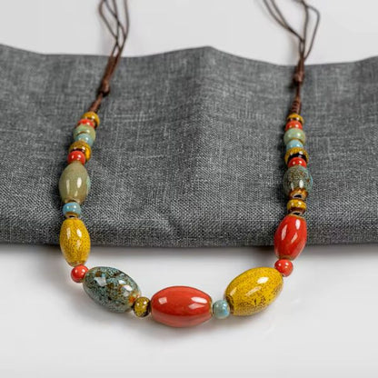 Colliers Pendentifs en perles Céramique – Élégance Artisanale de Martinique