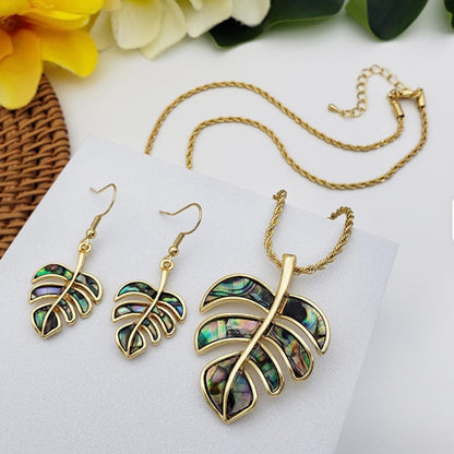 Collier Pendentif Feuille de Uru en Acier Inoxydable Doré