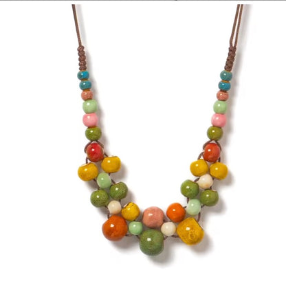 Collier en Céramique Colorée – Élégance Ethnique Made in Martinique