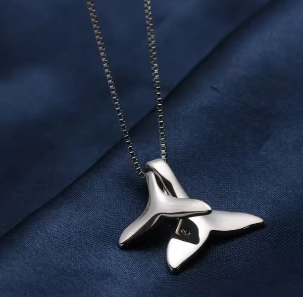 Collier Queue de Baleine – Élégance marine & esprit libre