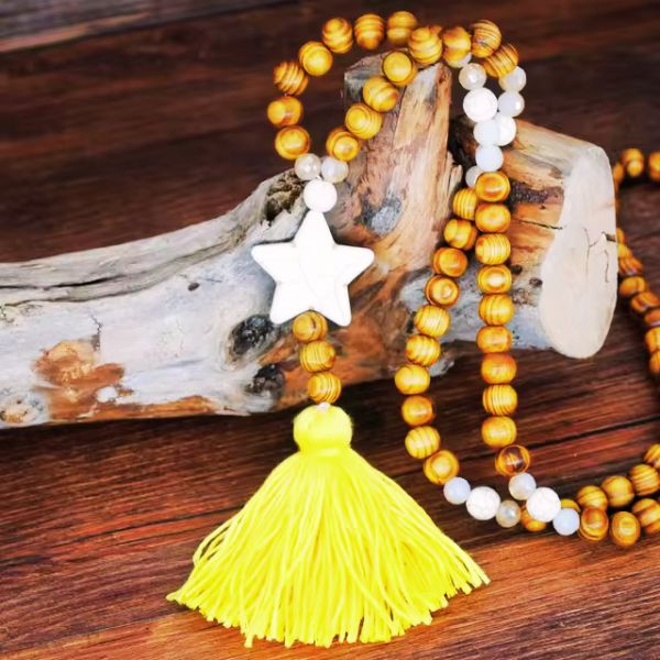 Sautoir en Perles de Bois - Création Artisanale par Valérie Vestal, Guadeloupe