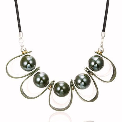 Collier Pendentif Perles colorées - Création Artisanale par Creatiz, Martinique