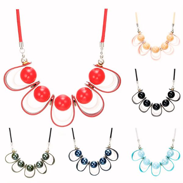 Collier Pendentif Perles colorées - Création Artisanale par Creatiz, Martinique