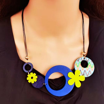 Collier Pendentif en bois noir naturel - Création Artisanale par Creatiz, Martinique