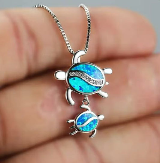 Collier  Pendentif Tortue de Mer Bleue – Bijou Océanique Élégant