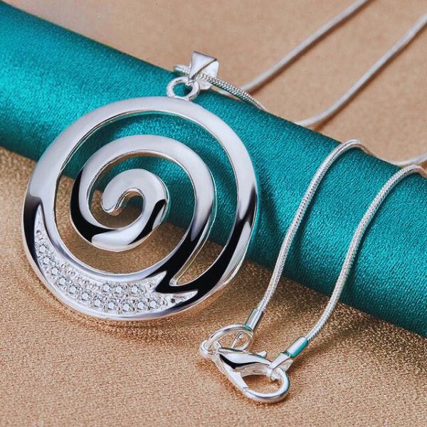 Bijou Pendentif Koru Maori - Parure Collier et Boucles d'Oreilles pour Femmes en Acier Inoxydable