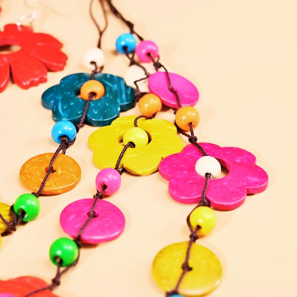 Collier Sautoir en  Bois - Création Artisanale par Creatiz, Martinique