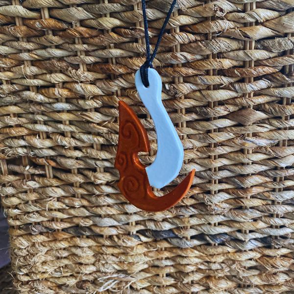 Collier Pendentif Maori Hei Matau - Nouvelle Zélande / Polynésie