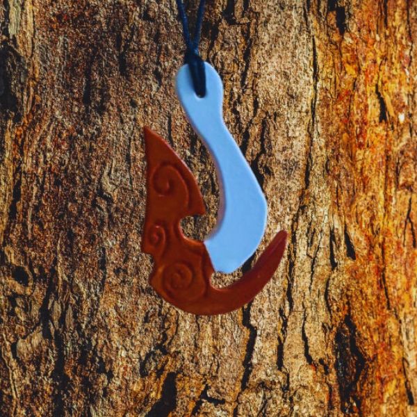 Collier Pendentif Maori Hei Matau - Nouvelle Zélande / Polynésie