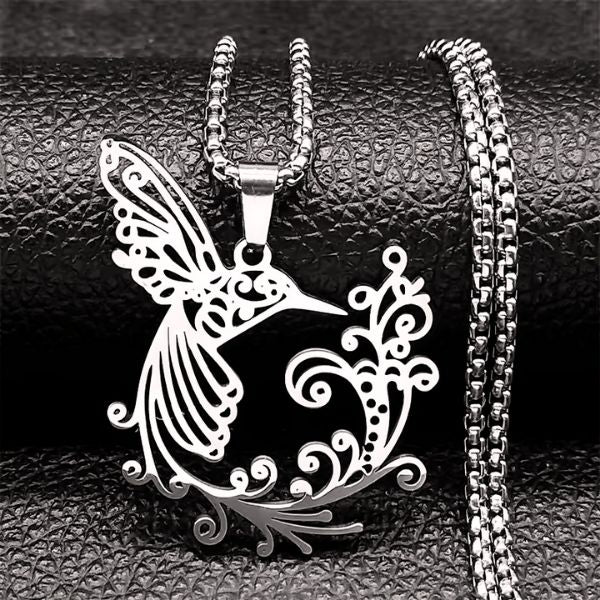 Collier Colibri – Élégance et Message d’Amour Intemporel - Caraïbes
