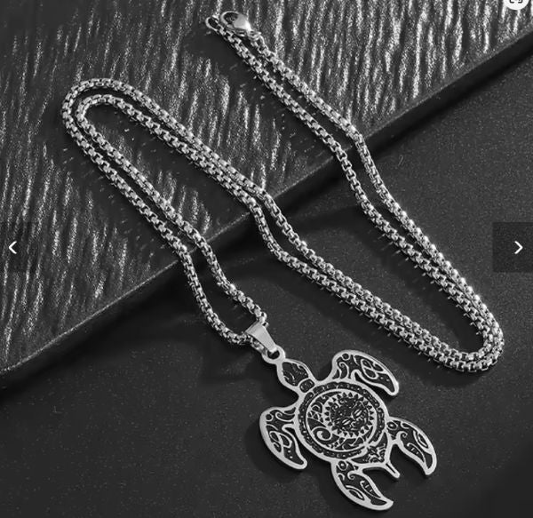 Collier Pendentif Tortue – Esprit Océanique & Symbolique Ancestrale