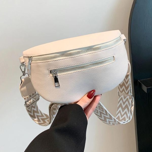 Sac Banane Femme Chic : Le Parfait Équilibre entre Élégance et Praticité