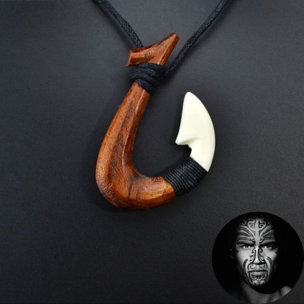 Collier Pendentif Hei Matau Maori - Collier de protection - Polynésie / Nouvelle Zélande