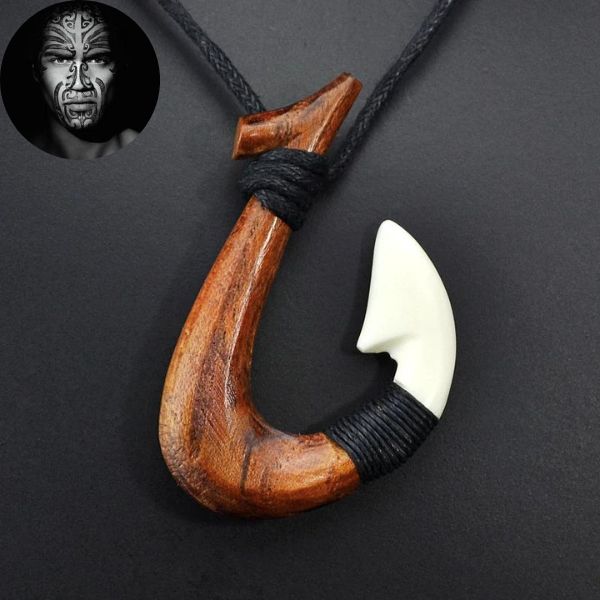 Collier Pendentif Hei Matau Maori - Collier de protection - Polynésie / Nouvelle Zélande